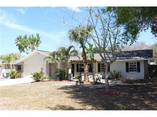 403 46th St, Bradenton, FL 34209-1949