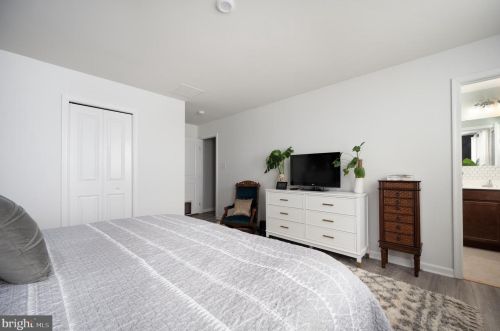 318 Bluecoat St, Dover DE  19901-8862 exterior