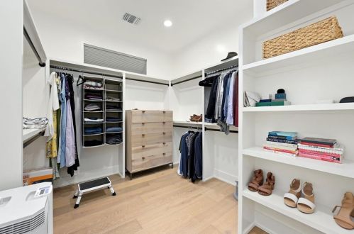 2019 Brentwood St, Austin TX  78752-4105 exterior