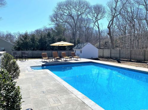 210 Northfield Ln, Southold NY  11971-3930 exterior