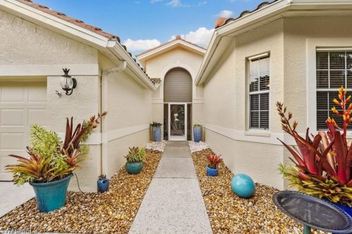25933 Pebblecreek Dr, Bonita Springs, FL 34135-7807