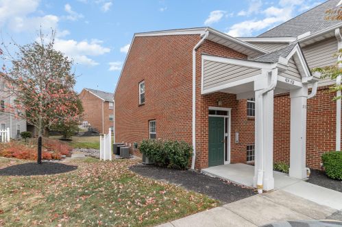 424 Deepwoods Dr, Newport, KY 41076-3795