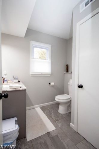 1 Mountain View Dr, Wantage NJ  07461-3032 exterior