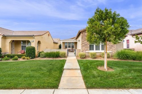 119 Thistle Crk, Beaumont, CA 92223-7350