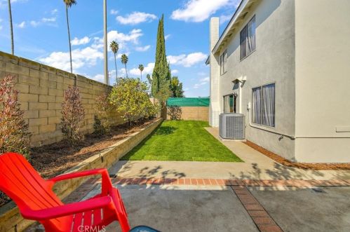 5033 Elderhall Ave, Lakewood CA  90712-2849 exterior