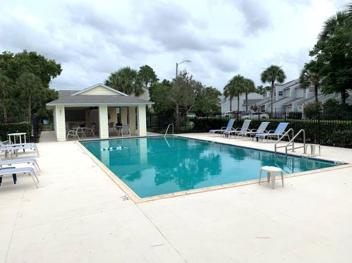 100 Northshore Cir, Casselberry FL  32707-3324 exterior