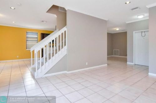 17398 20th Ct, Hollywood FL  33029-5541 exterior