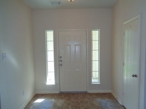 16734 Glen Eagle Dr, Conroe, TX 77385