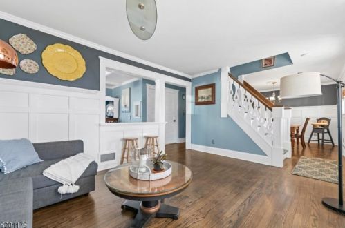 21 Bank St, Manville NJ  08835-2401 exterior