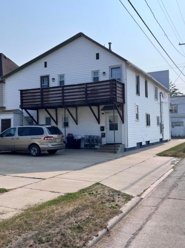 2219 Adams St, Two Rivers WI  54241-2256 exterior