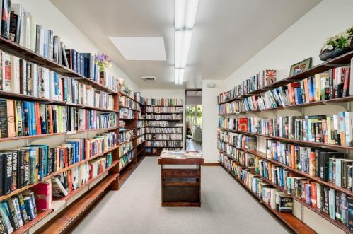 410 Tennis Ln, Lake Mary FL  32746-2526 exterior