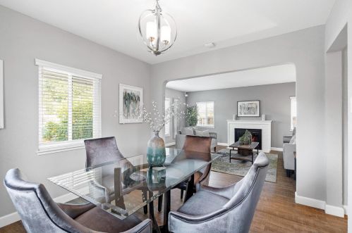 584 Bryan Ave, Sunnyvale CA  94086-6422 exterior