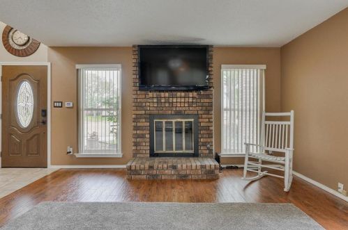 1401 Sedalia Ct, Lewisville TX  75028-2136 exterior