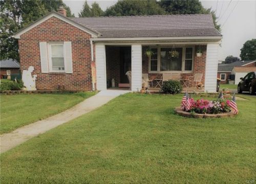 610 Union St, Littlestown PA  exterior