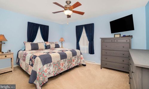 7 Brandywine Dr, Shrewsbury PA  17361-1803 exterior