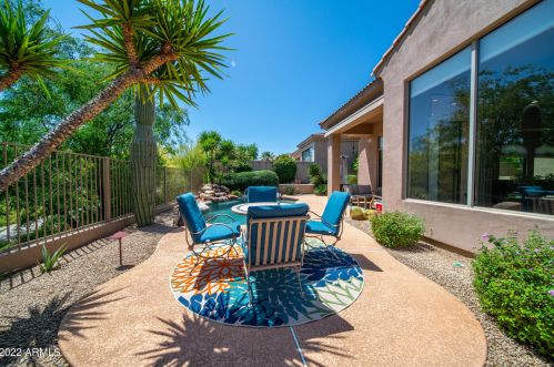 15549 Cactus Dr, Scottsdale AZ 85268-3166 exterior