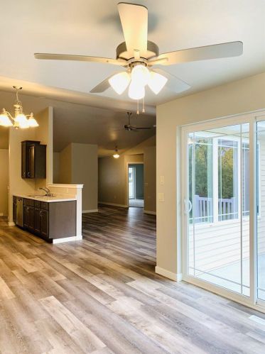 130 Stone Castle Dr, Fond Du Lac WI  54935 exterior