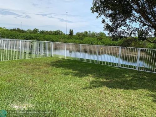 271 151 Ave, Hollywood FL exterior