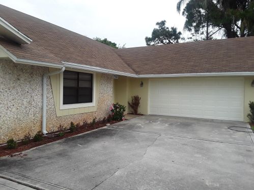 1798 Floresta Dr, Fort Pierce FL  34983-4616 exterior