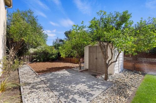 1238 Steven Dr, West Pittsburg CA  94565-6415 exterior