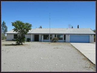13945 Mataro Rd, Phelan, CA 92371-9004