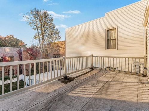 3241 Barker Ave, Bronx NY  10467-6301 exterior