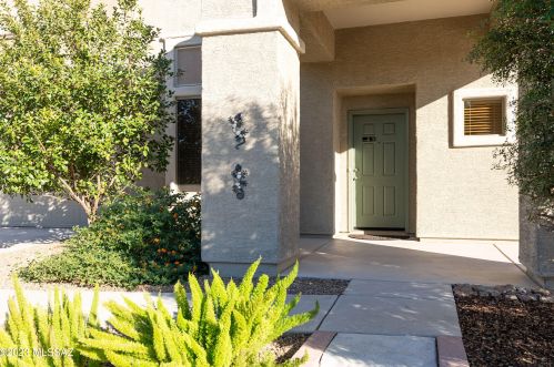 9203 Summer Breeze Ln, Tucson, AZ 85756-6120