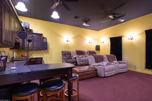 10218 Avonleigh Dr, Bonita Springs FL 34135-7059 exterior