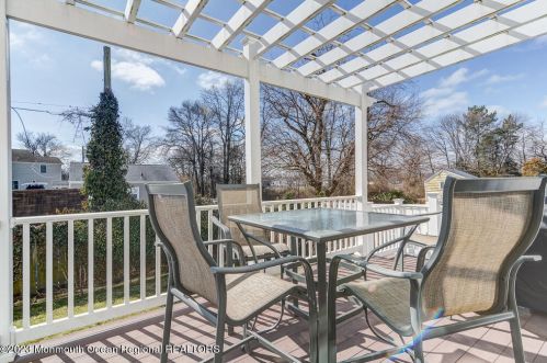 416 Carter Ave, Point Pleasant Beach NJ  08742-4105 exterior