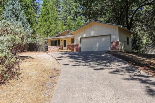23819 Old Madrone Rd, Pioneer, CA 95666-9553