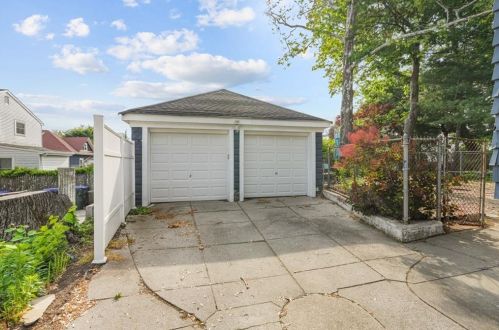 290 River Ave, Providence RI  02908-4217 exterior