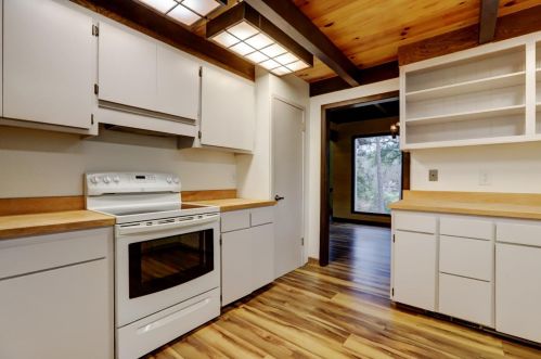 19007 Chickadee Ct, Lake Wildwood CA  95946-9644 exterior