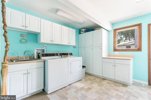 27 Brandywine Dr, Berlin Boro NJ  08009-2225 exterior