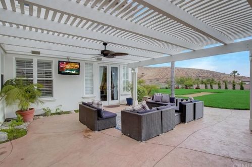 5391 Evening Sky Dr, Simi Valley CA  93063-5744 exterior