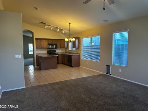 1618 Angeline Ave, San Tan Valley AZ  85140-4065 exterior