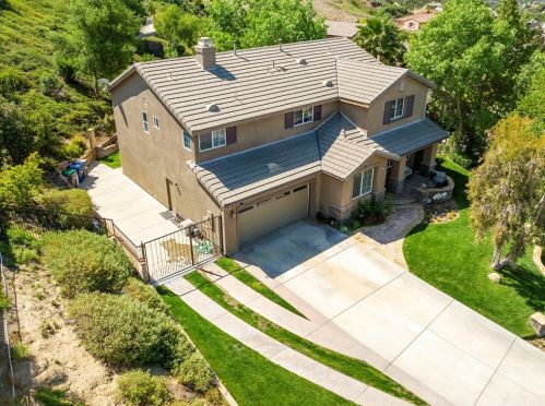 22226 Trinity Pl, Santa Clarita, CA 91390-5270