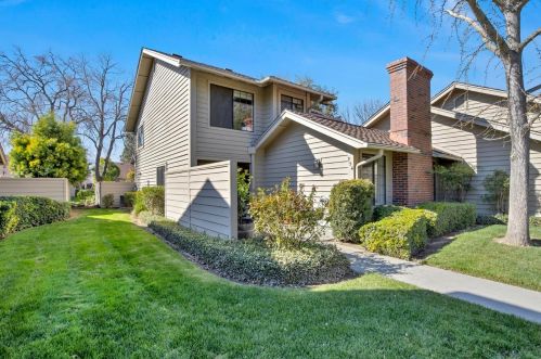 954 Cross St, Woodland CA  95695-4128 exterior