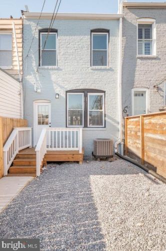 617 18th St, Washington DC 20020-6812 exterior