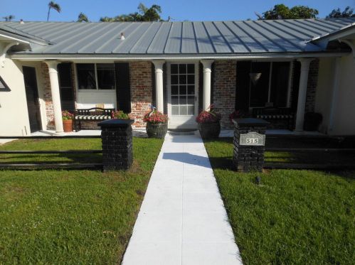 515 Seagate Dr, Delray Beach FL  33483-6645 exterior