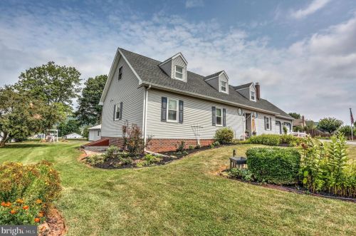 106 Dogwood Dr, Beartown, PA 17555-9786
