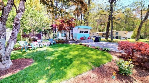 65 Linda Dr, Coventry RI  02816-7026 exterior