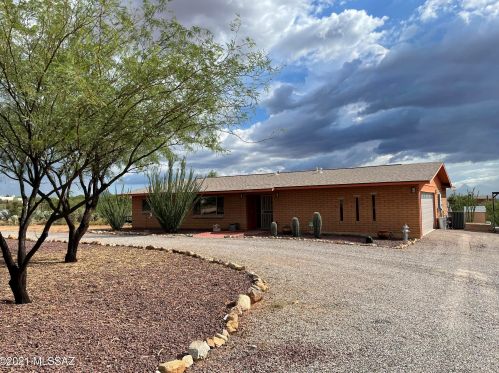 15975 Pinacate Ave, Tucson, AZ 85736-1418