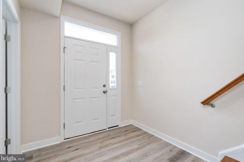 1010 Wicklow Dr, Fredericksburg VA  22401-2722 exterior