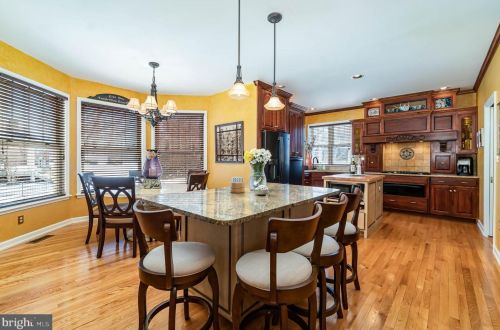 329 Mdw Dr, Navy Sup Dpt PA 17055-5187 exterior