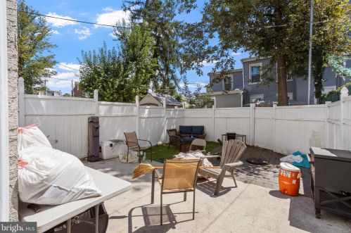 902 Swede St, Norristown PA  19401-3958 exterior