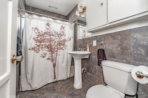 44034 Date Ave, Lancaster CA 93534-4425 exterior