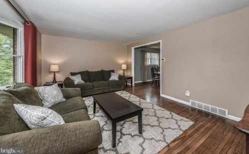 140 Windsor Ave, Southampton PA  18966-3334 exterior