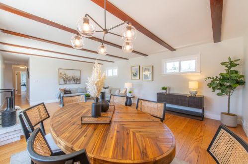 2020 Helena Way, Redwood City CA  94061-3311 exterior