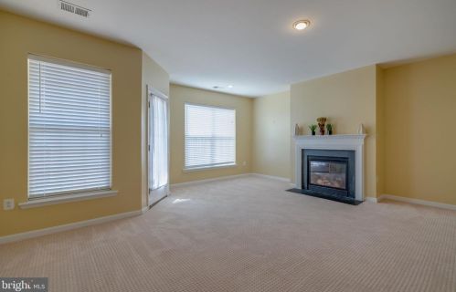 533 Legrace Ter, Leesburg VA  20176-1835 exterior