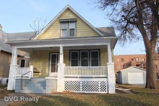 1337 30th Ave, Omaha NE  68105-2496 exterior
